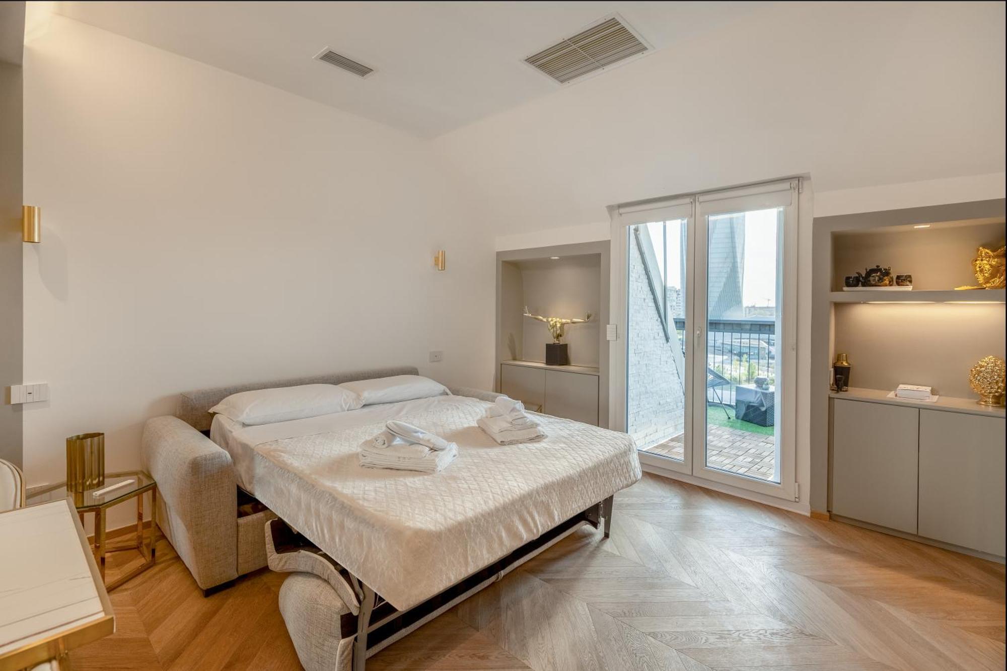 Luxury Skyview Suite - Citylife Apartment - Mico Милан Экстерьер фото